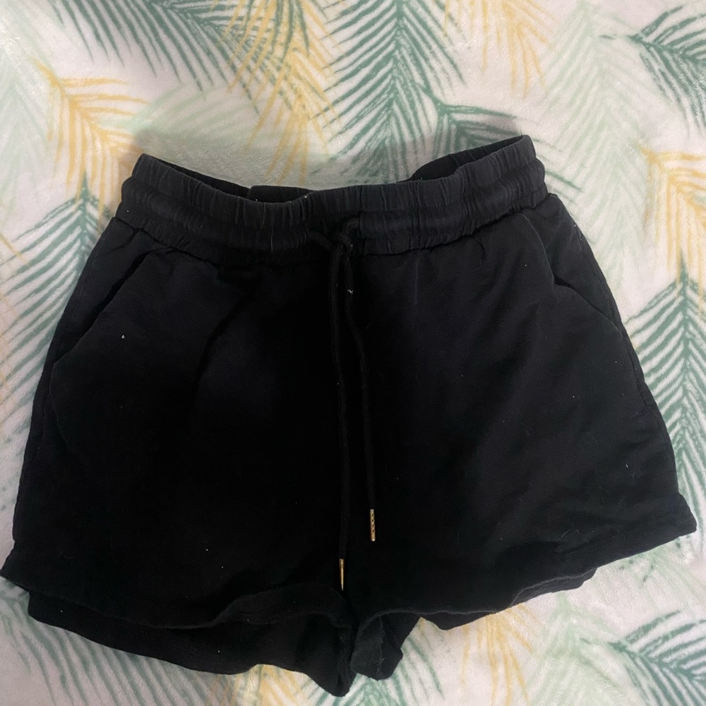 Women’s black cotton high rise shorts
